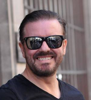 Gervais admits he was 'naive' over offensive remarks