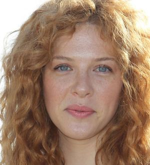 Rachelle Lefevre furious over flight cancellation