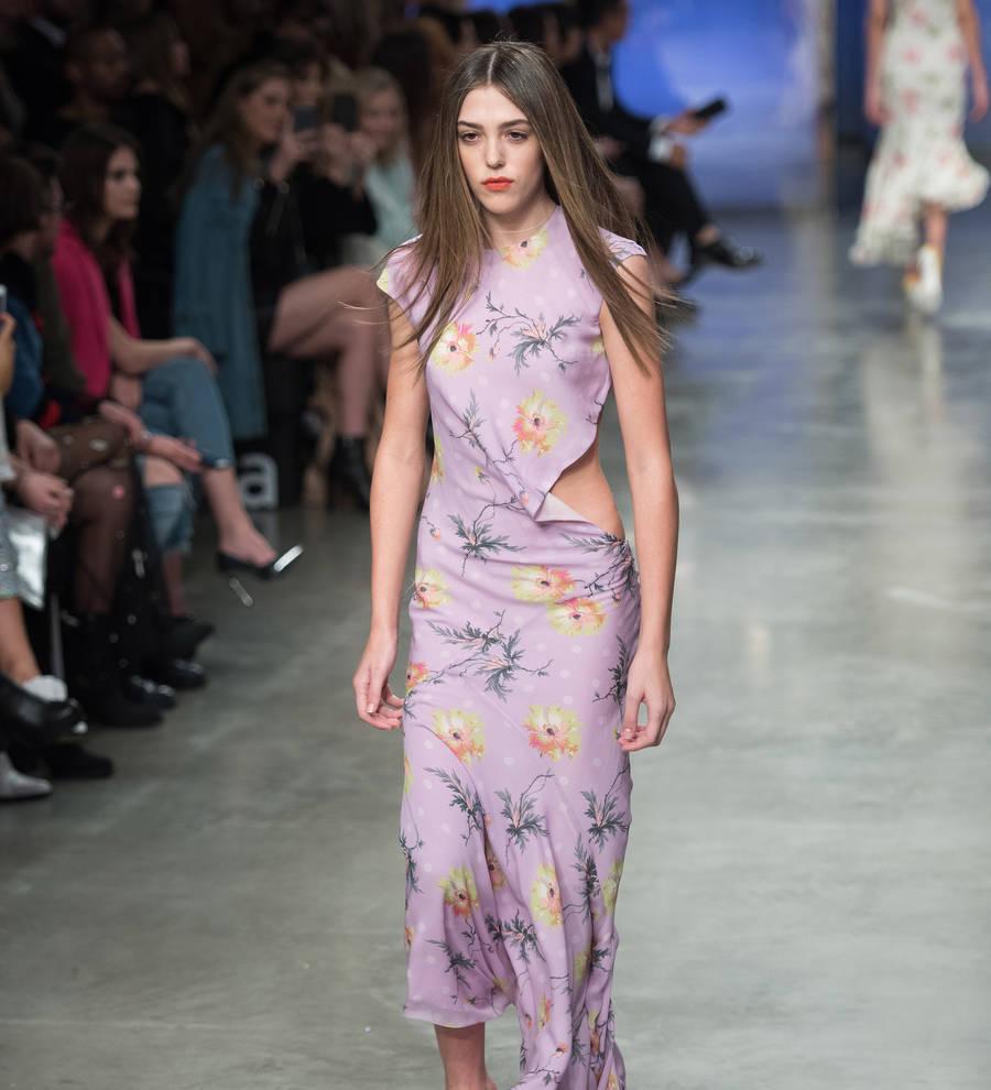Sylvester Stallone’s daughter Sistine makes runway debut for Topshop