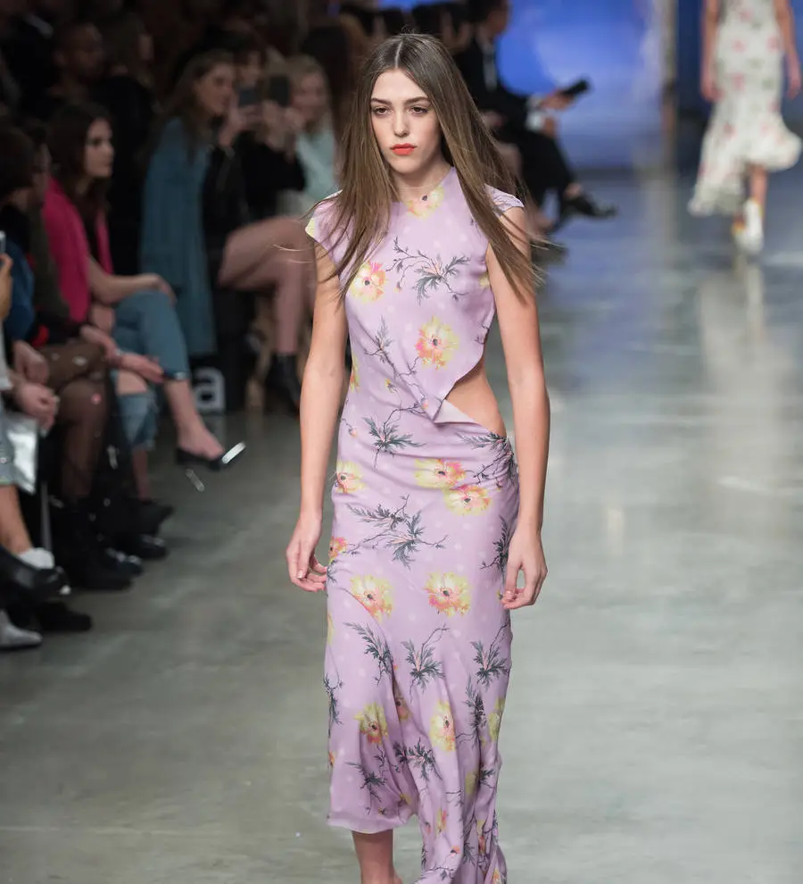 Sylvester Stallone’s daughter Sistine makes runway debut for Topshop