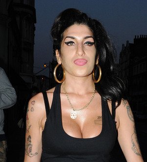 Amy Winehouse awards postponed until 2013