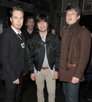 Hanson upset by fan Amy Winehouse's death