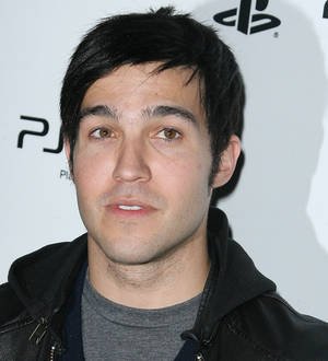 Pete Wentz pens novel