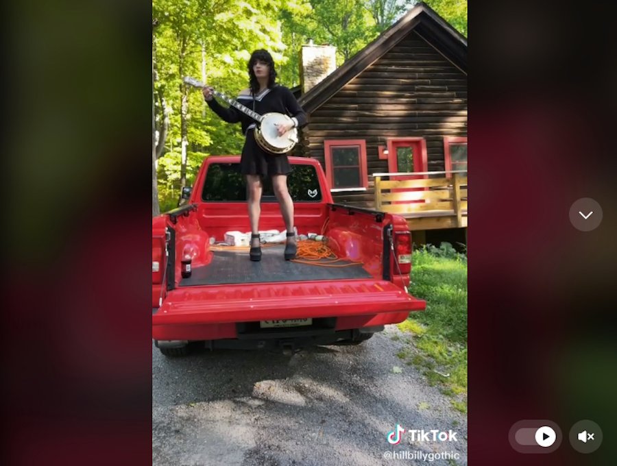 We’re Obsessed With "Y’allternative" TikTok!