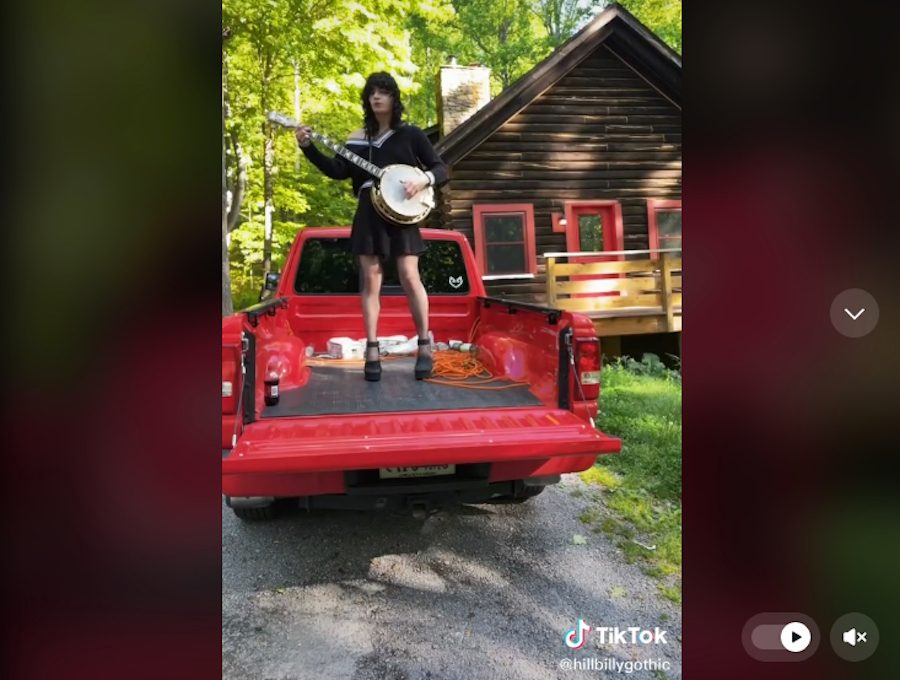 We’re Obsessed With "Y’allternative" TikTok!
