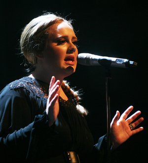 Adele scoops two Q Awards