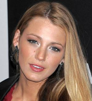 Blake Lively Enrolls in Cooking School