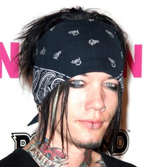 Guns N' Roses star DJ Ashba to undergo knee surgery