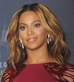 Beyonce's dad: 'Marriage rumour boosted ticket sales'