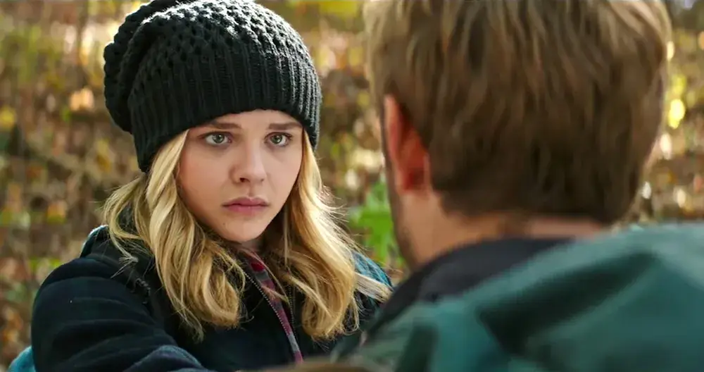 How To Survive a Dystopian Society (According to Books & Movies Like 'The 5th Wave')!