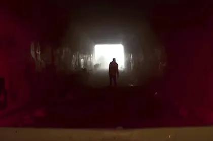 "Fear The Walking Dead" Trailer Shows L.A. as Ground Zero to Zombie Apocalypse