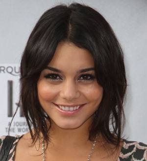 Vanessa Hudgens goes skydiving