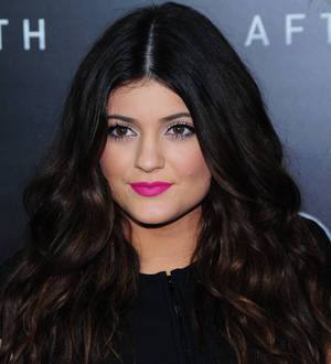 Kylie Jenner in car shunt