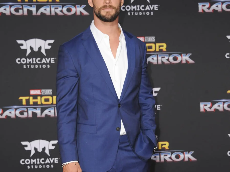 Chris Hemsworth Music & Tour Chris Hemsworth Music & Tour
