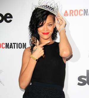 Rihanna and Chris Brown record duet