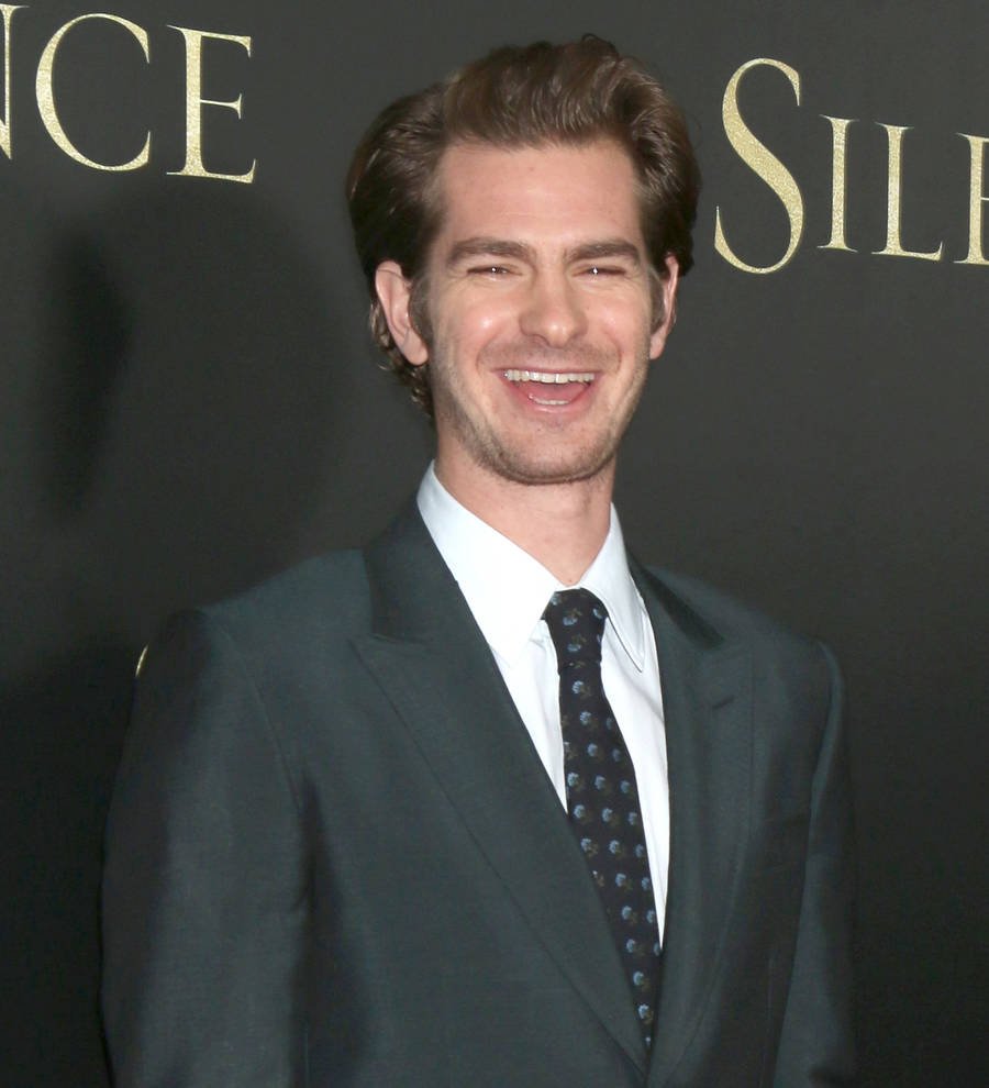 Andrew Garfield labels Ryan Reynolds kiss 'ridiculous'
