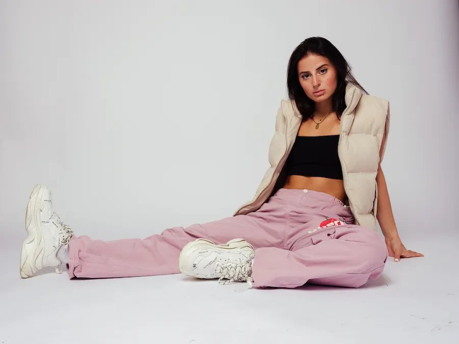 ARTIST TO WATCH + Q&A: Natalie Jane