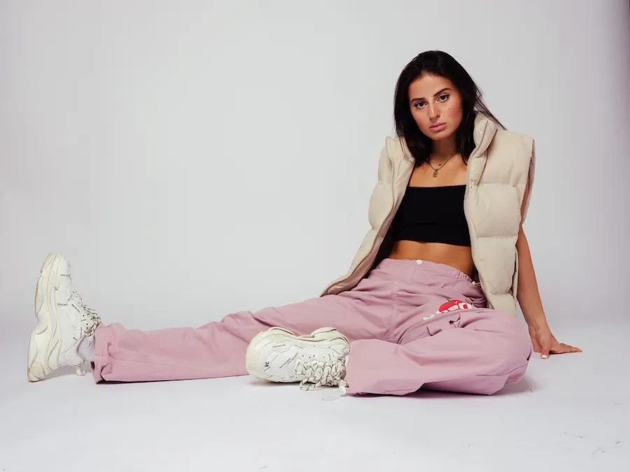 ARTIST TO WATCH + Q&A: Natalie Jane