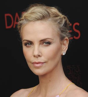 Exes Charlize Theron and Sean Penn reunite for film reshoots