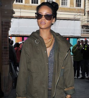 Chris Brown and Rihanna win Hottest VMAs Debut award