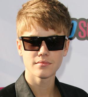 Charitable Justin Bieber lands early MTV EMA honour