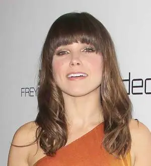 Sophia Bush raising funds for music education program
