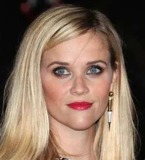 Reese Witherspoon and Renee Zellweger join ALS Walk in support of publicist