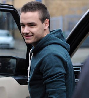 Liam Payne apologizes to fans after concert signs make him rethink phonecalls rant