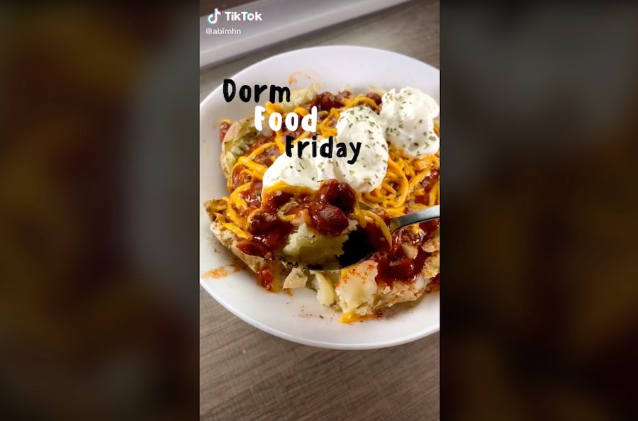 5 Easy Meals You Can Make In Your Dorm Room With Only a Microwave!