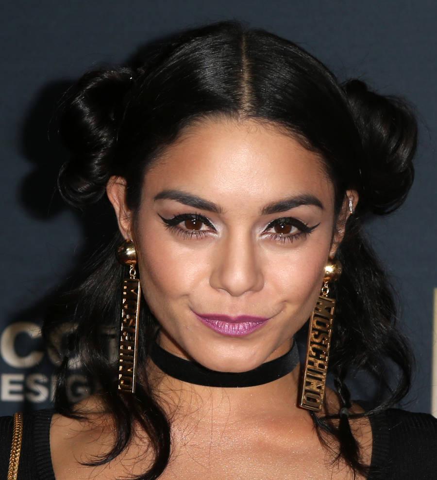 Vanessa Hudgens under investigation for allegedly defacing Arizona's red rock