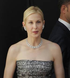 Kelly Rutherford's ex allegedly bans her from visiting kids