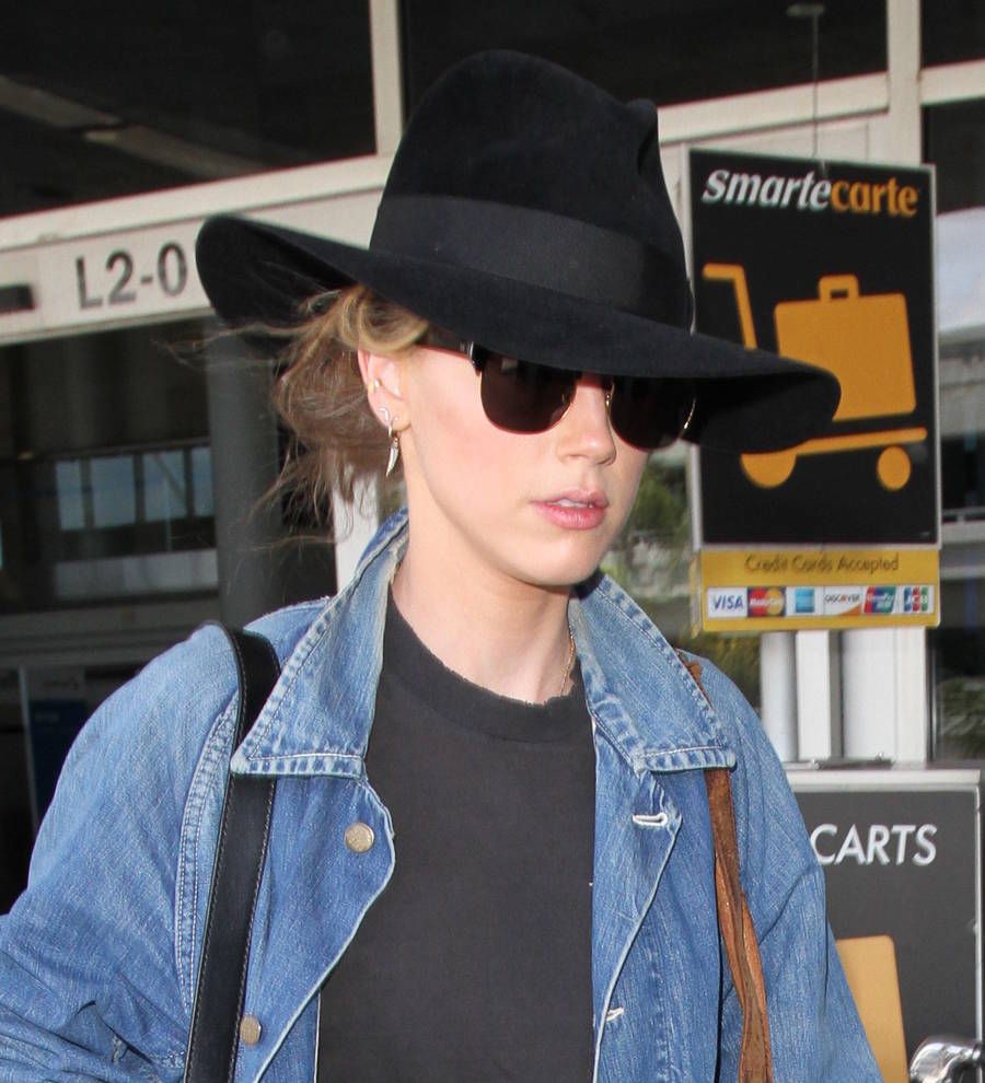 Amber Heard withdraws request for temporary spousal support - report