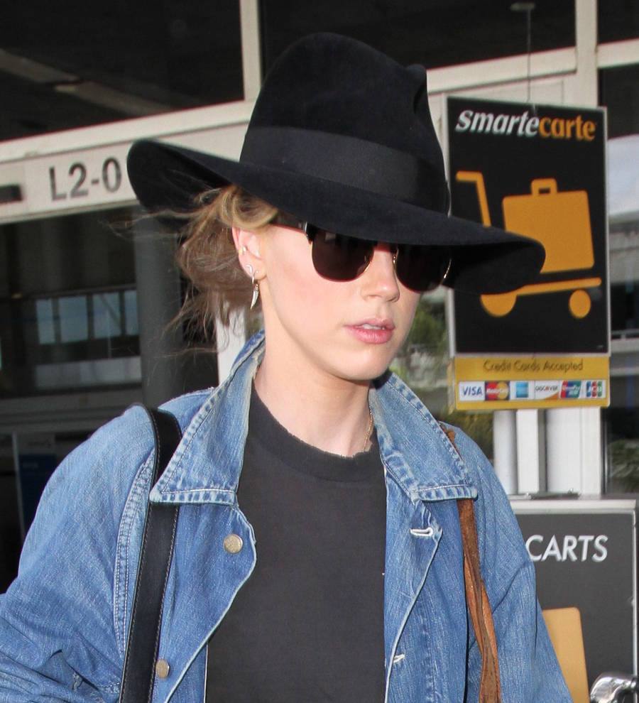 Amber Heard withdraws request for temporary spousal support - report