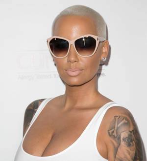 Amber Rose lands book deal