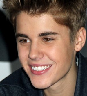Justin Bieber offered ice hockey tryout