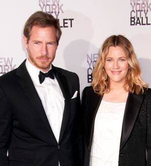 Drew Barrymore anxious to give birth