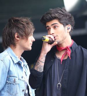 One Direction stars 'smoke joint' in leaked video