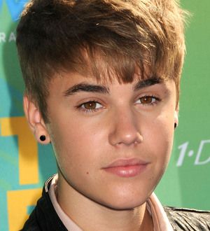 Justin Bieber releasing charity Christmas album