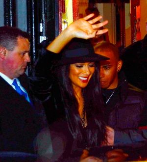 Nicole Scherzinger supports Lewis Hamilton before Australian Grand Prix