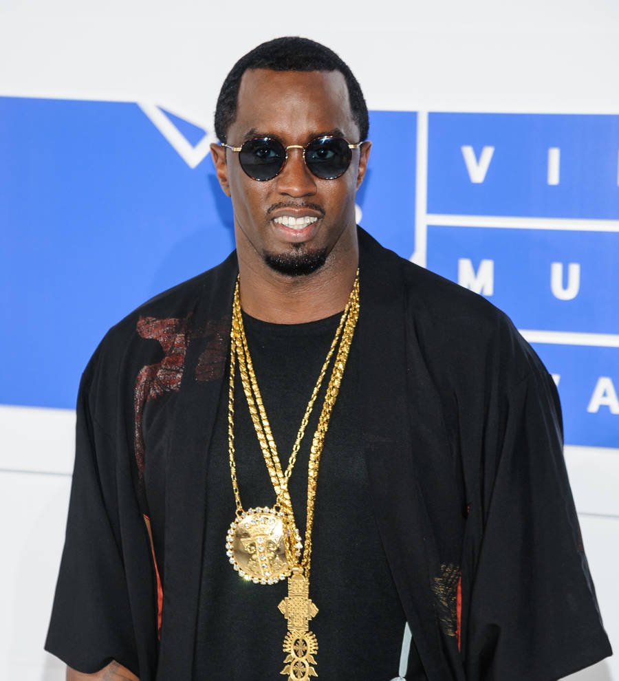 Kanye West joins Diddy onstage in New York City