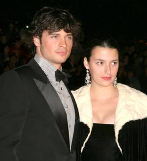 Tom Welling's wife files for divorce