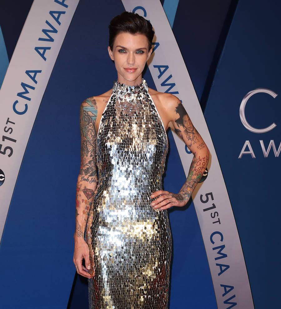 Ruby Rose gets knuckle tattoos removed