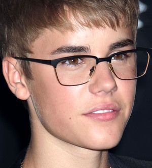 Justin Bieber prank calls hair salon