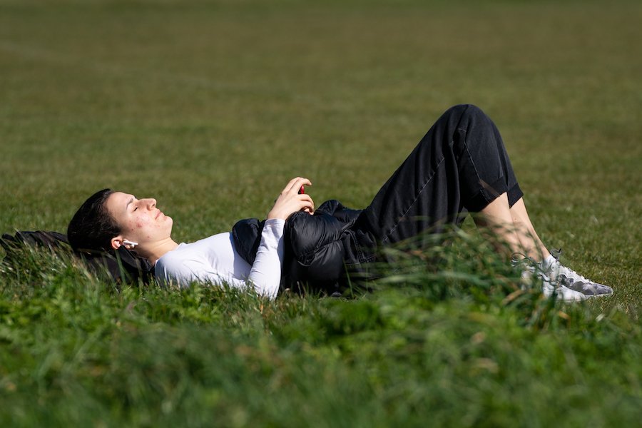 The Best Apps To Help You De-Stress Right Now!