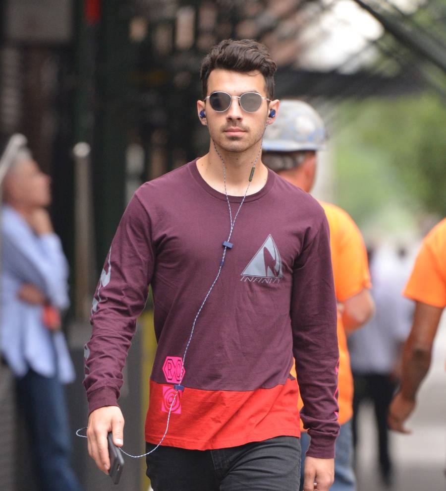 Joe Jonas and Demi Lovato elevator drama was a prank