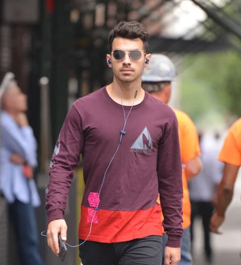 Joe Jonas and Demi Lovato elevator drama was a prank