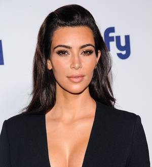 Kim Kardashian gathers pals for bachelorette party in Paris