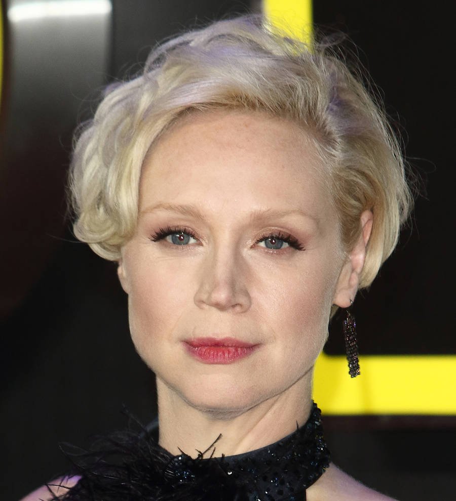Dental nurse begged Gwendoline Christie for spoilers during operation