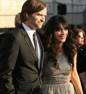 Zooey Deschanel files for divorce