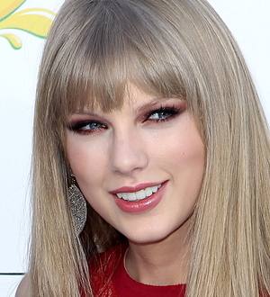 Taylor Swift reaches out to family of late marine